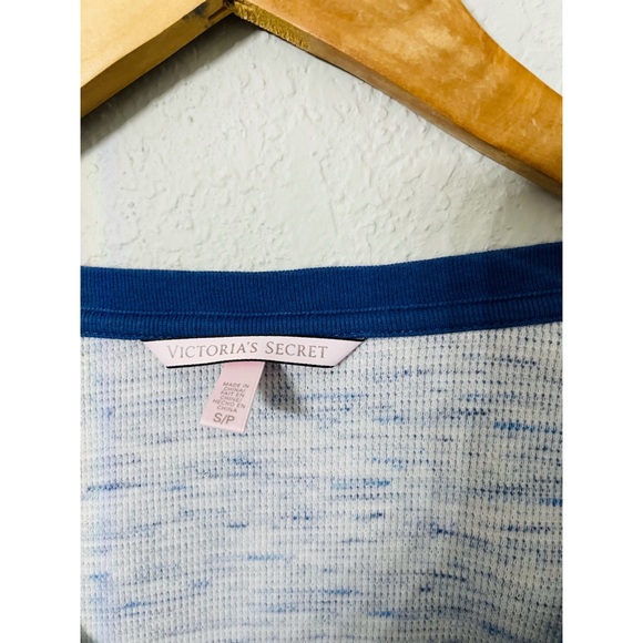 Victoria Secret Sleep Shirt Long Sleeve - Picture 4 of 4